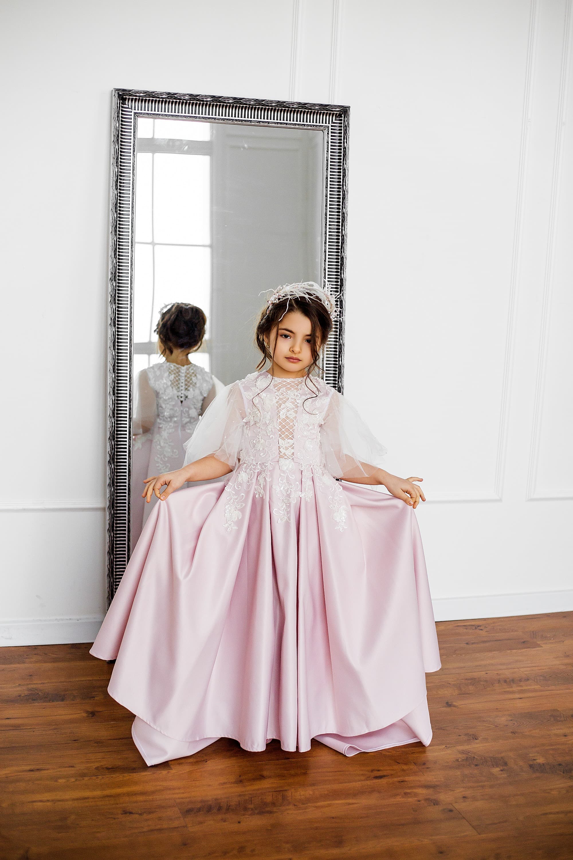 Сукня "Гвенна" колір пудра ОРЕНДА 7-8 років