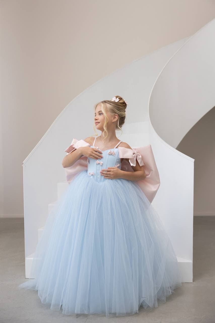 Сукня "Анабель" зі шлейфом