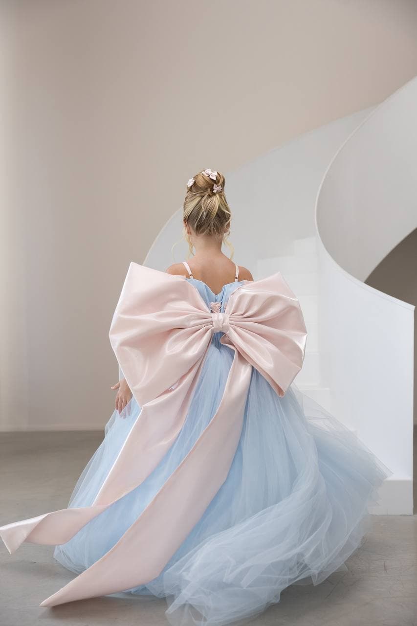 Сукня "Анабель" зі шлейфом