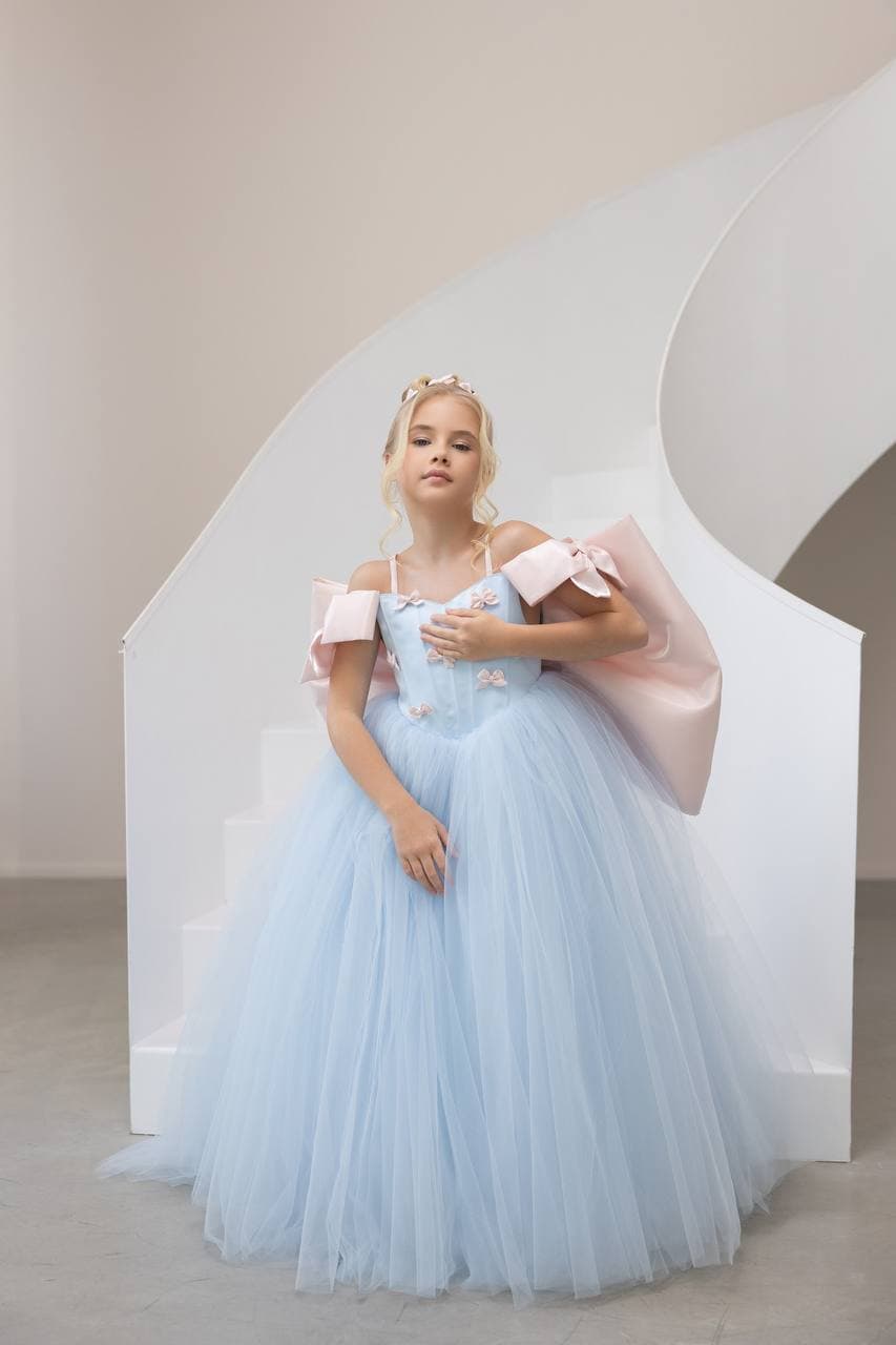 Сукня "Анабель" зі шлейфом