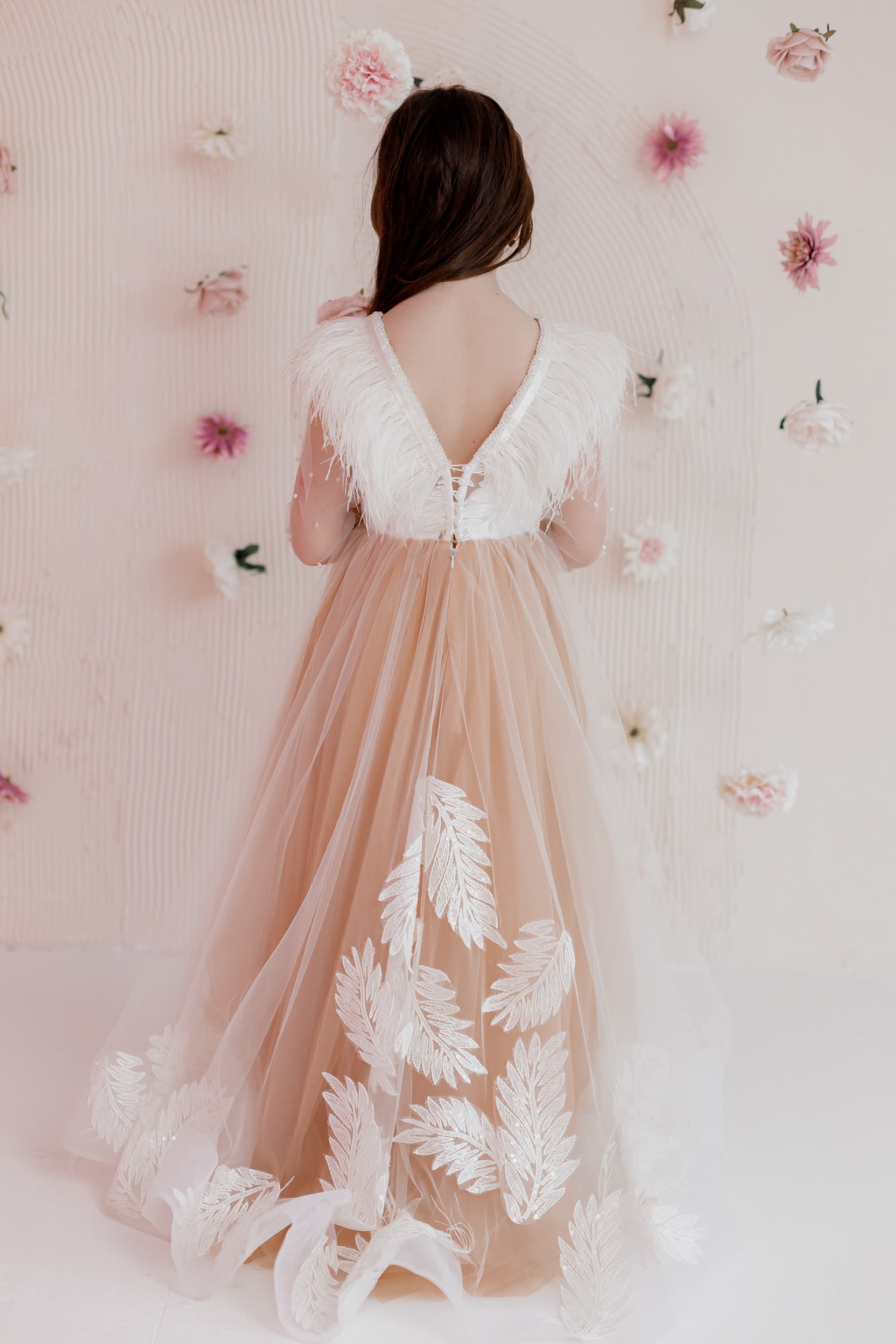 Сукня "Джоан" колір беж ОРЕНДА 6 років