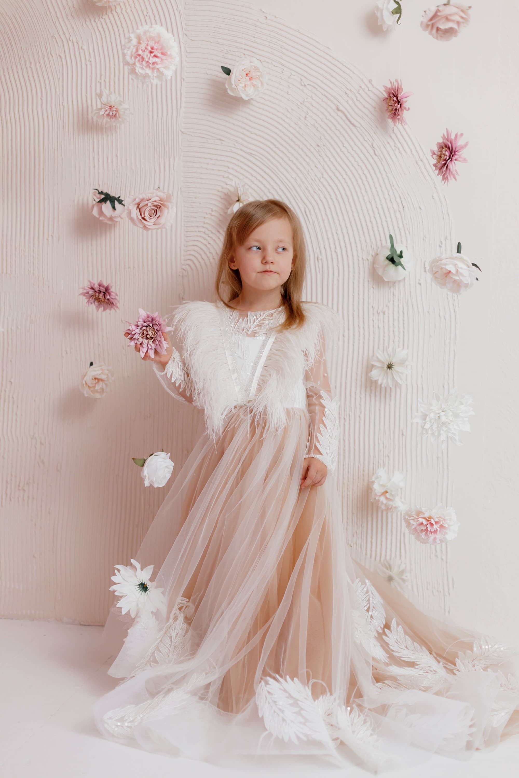 Сукня "Джоан" колір беж ОРЕНДА 6 років