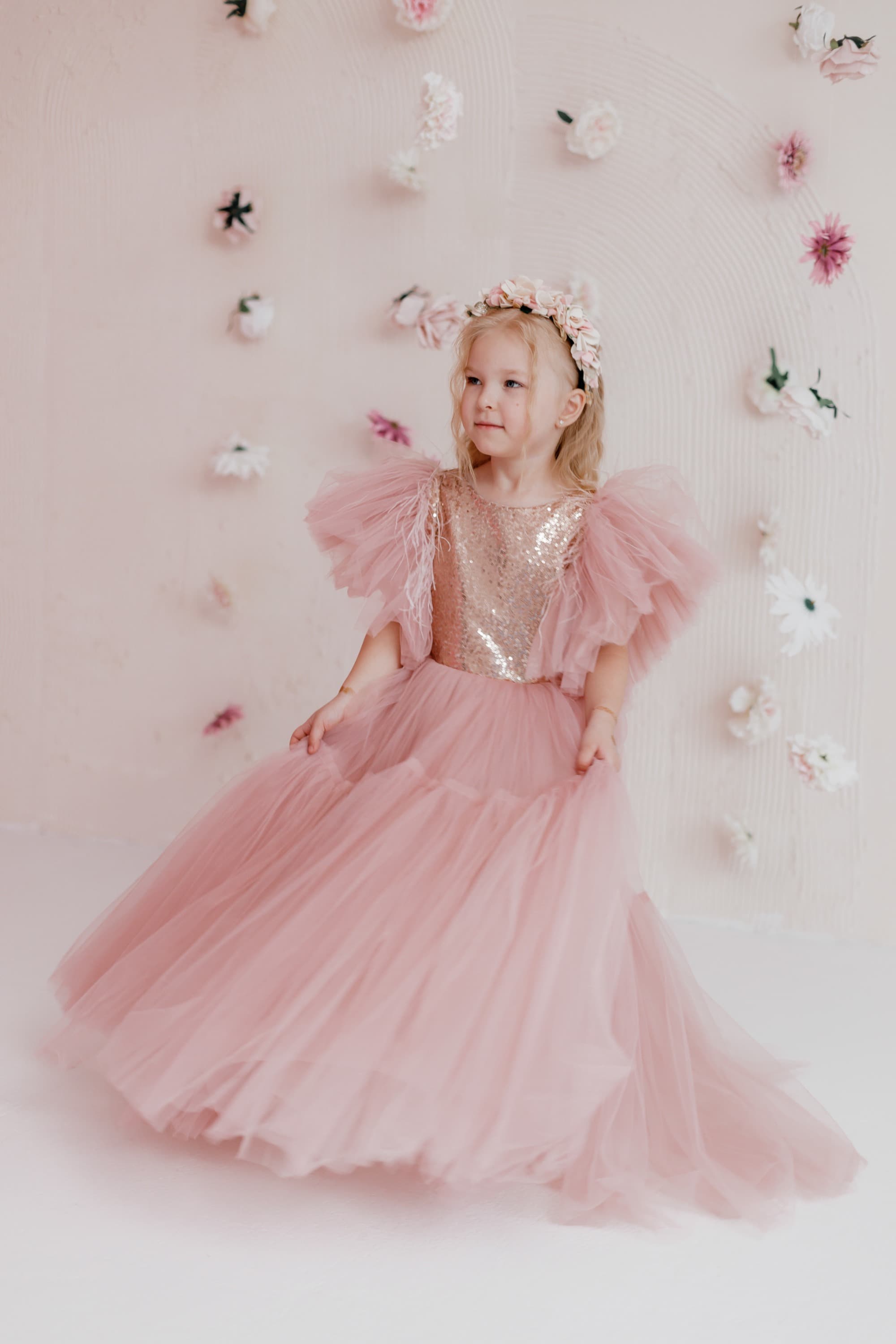 Сукня "Ангел" колір пудра ОРЕНДА 6-7 років