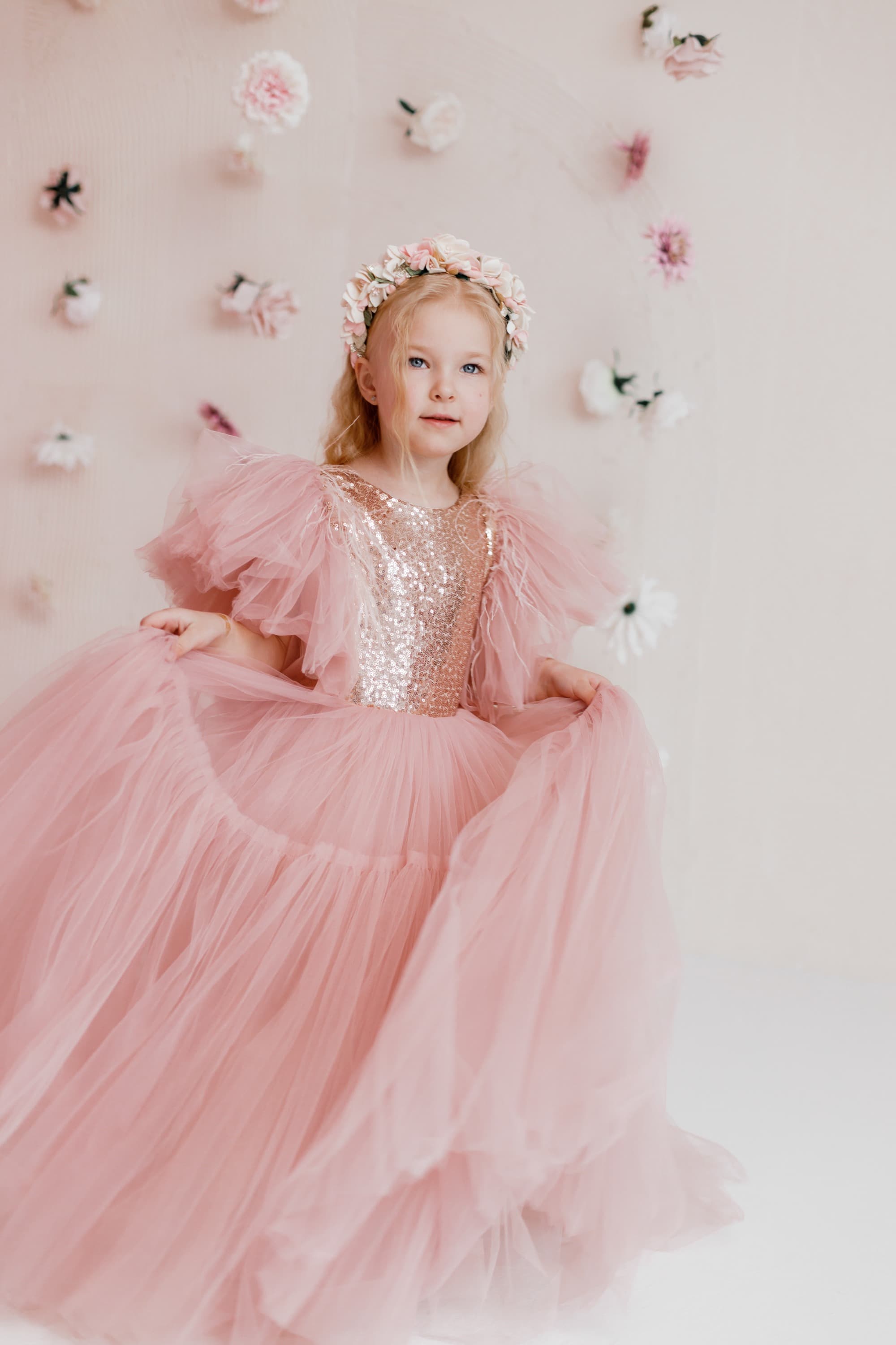 Сукня "Ангел" колір пудра ОРЕНДА 6-7 років