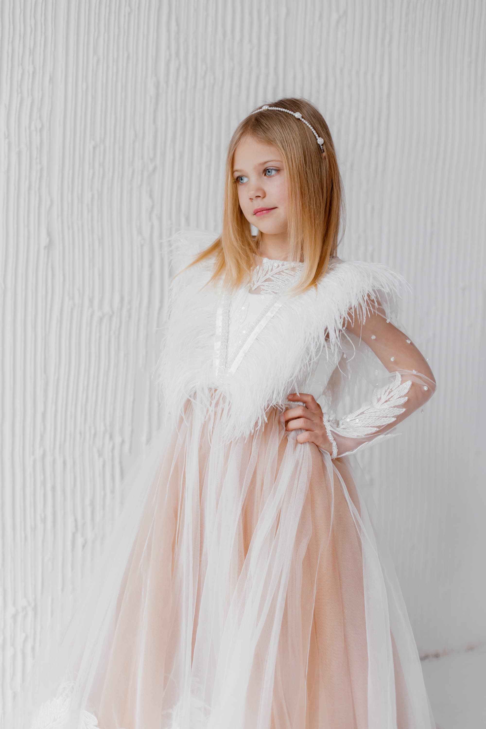 Сукня "Джоан" колір беж ОРЕНДА 6 років