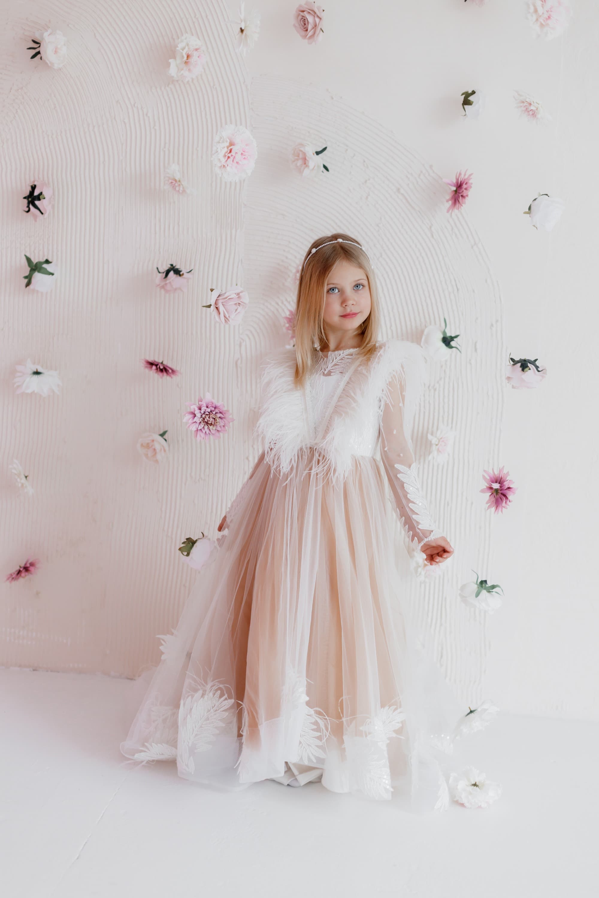 Сукня "Джоан" колір беж ОРЕНДА 6 років