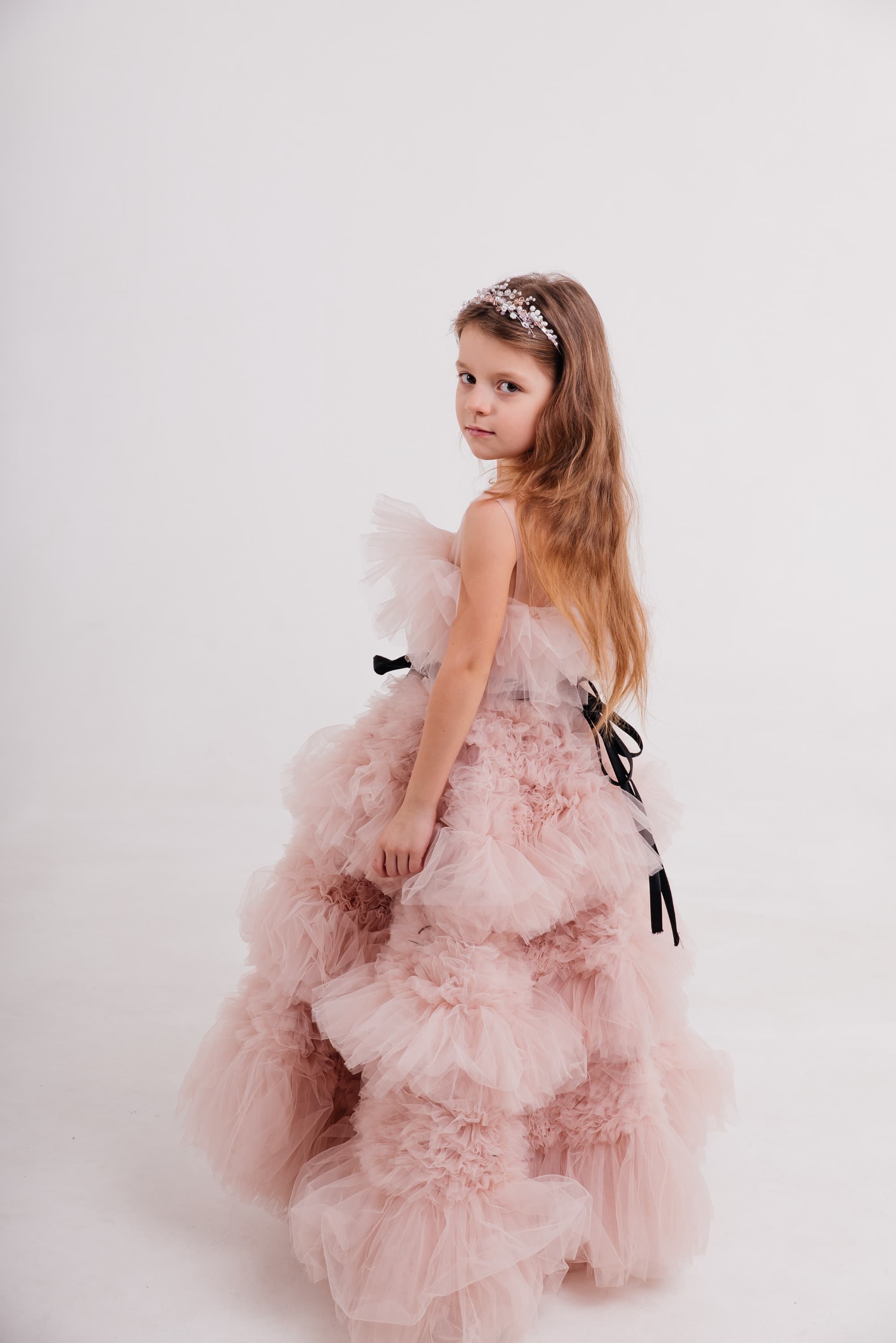 Сукня "Лора" колір нюд ОРЕНДА 6 років