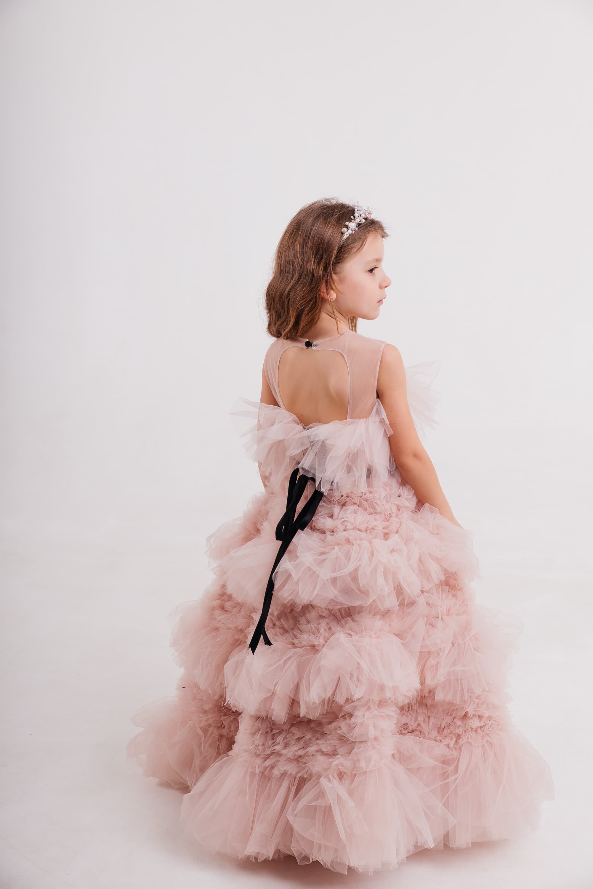 Сукня "Лора" колір нюд ОРЕНДА 6 років