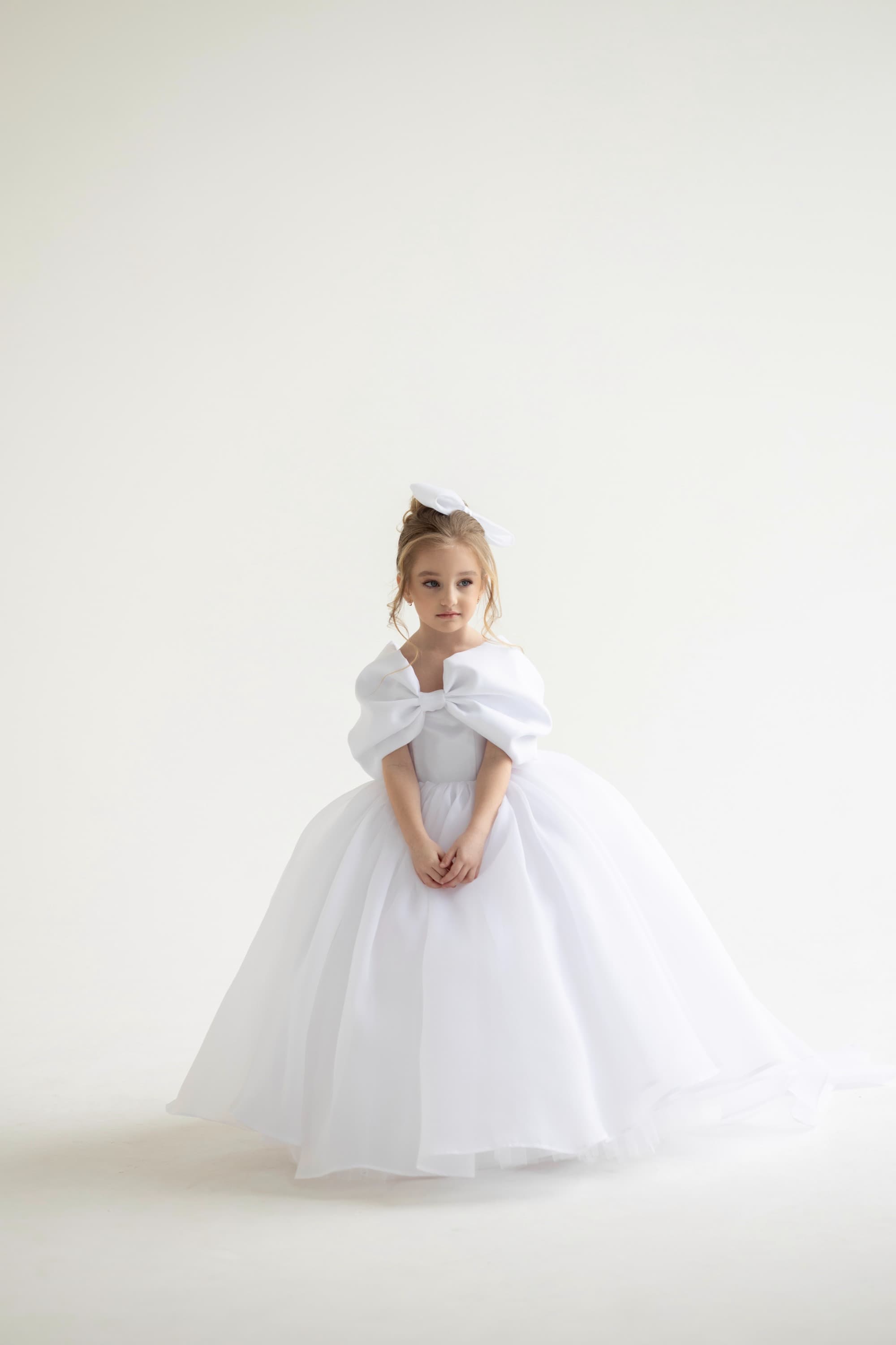 Сукня зі шлейфом "Жозефіна"