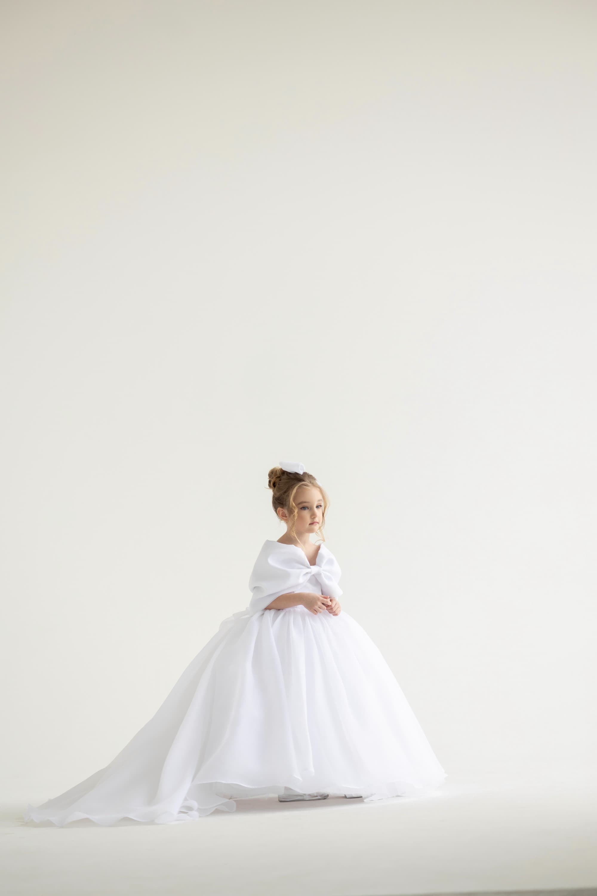 Сукня зі шлейфом "Жозефіна"