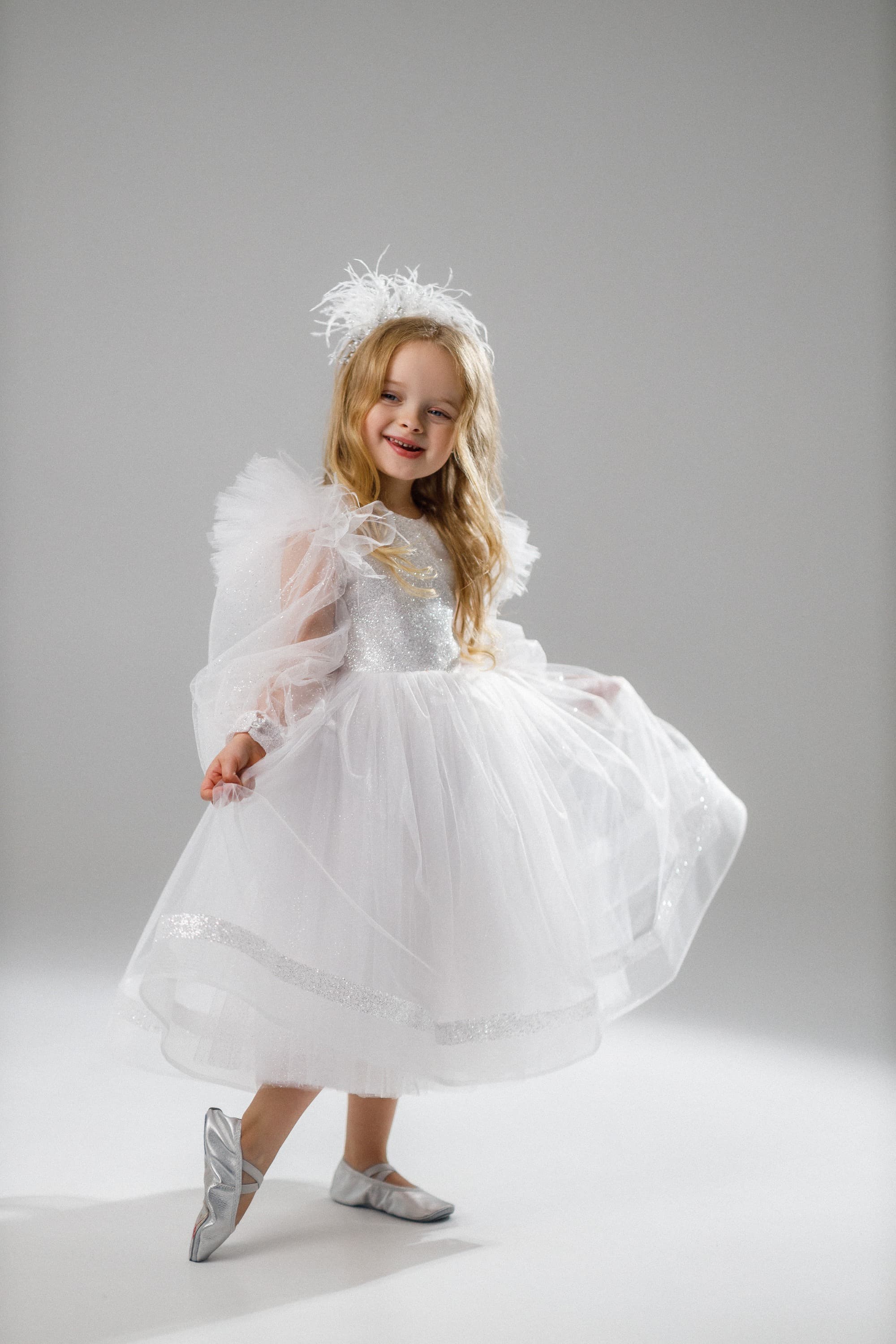 Сукня "Сяйво Сніжинки"