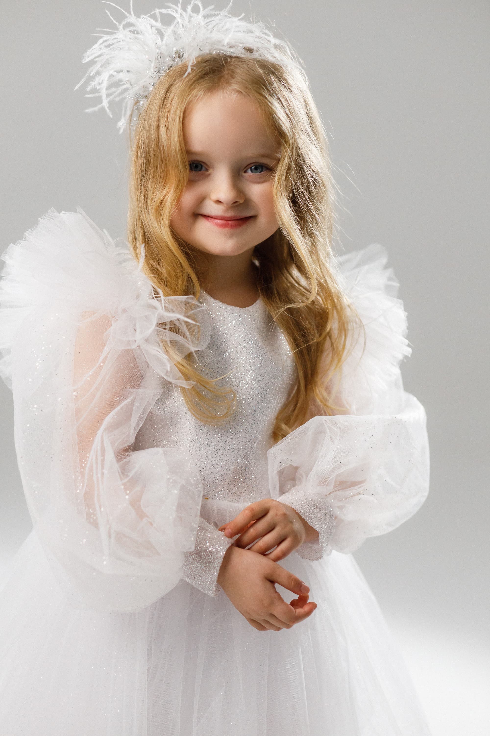 Обруч  "Легкість Пір'я" білий