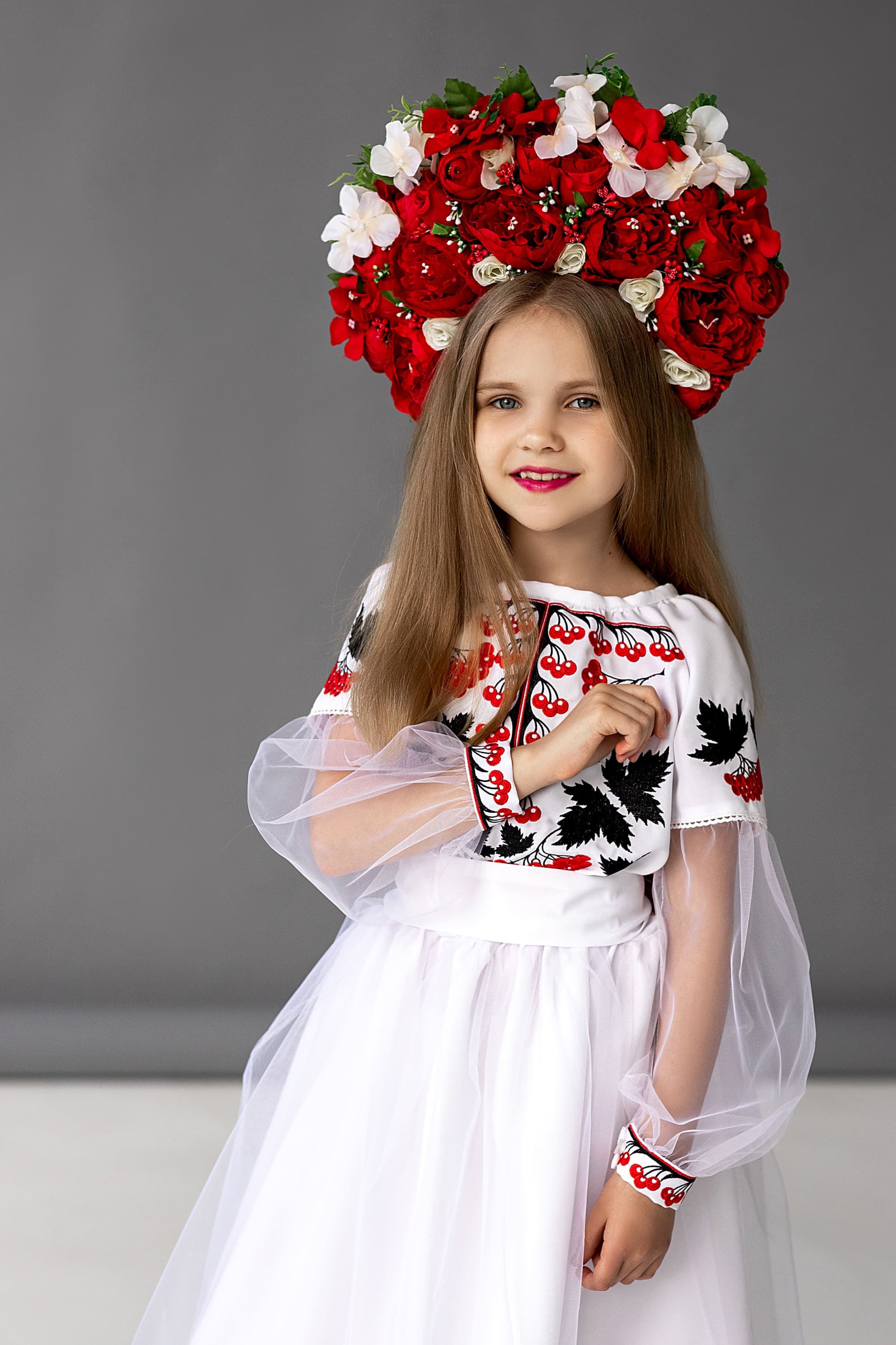 Сценічний вінок «Червоний» зі стрічками