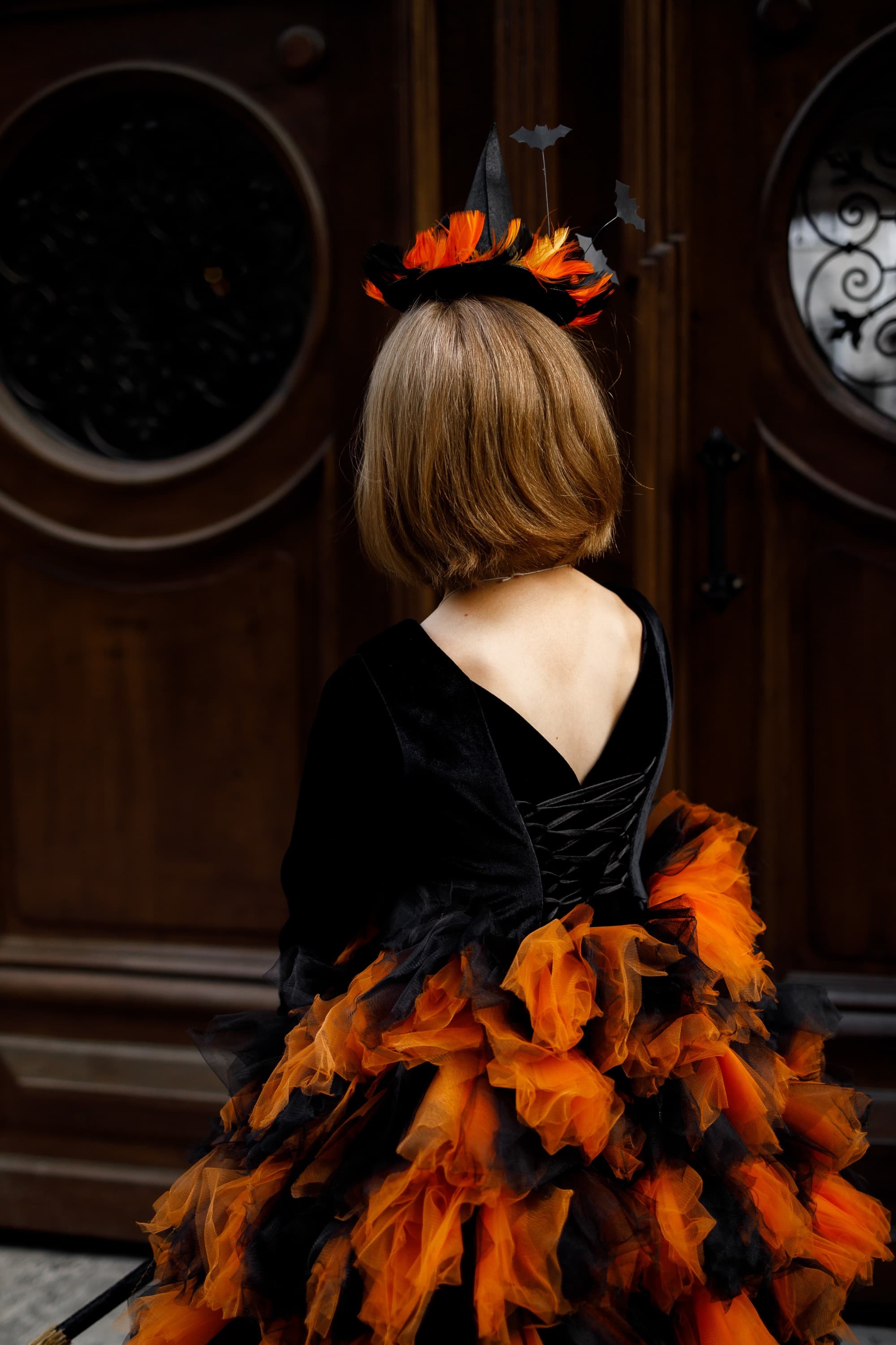 Сукня "Белла" помранчова чорна ОРЕНДА 7-8 років