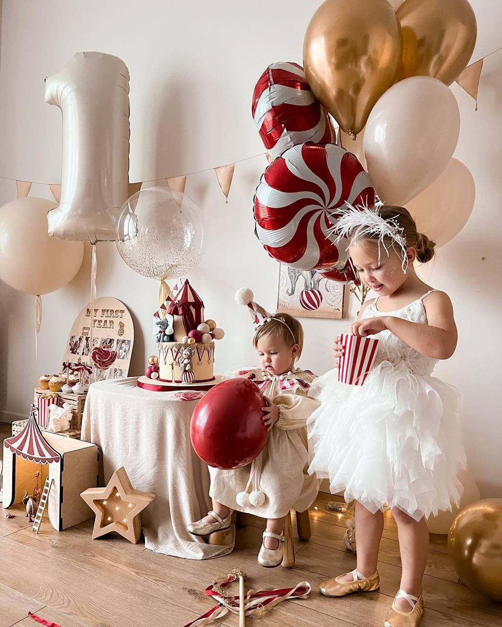 Обруч  "Легкість Пір'я" білий